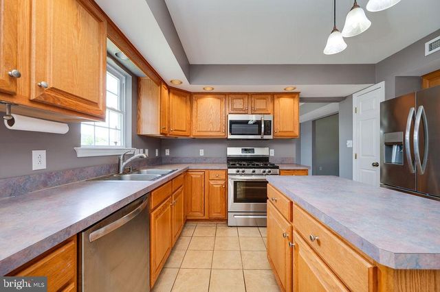 114 EAGLES LN, Reading, PA 19608