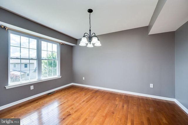 114 EAGLES LN, Reading, PA 19608