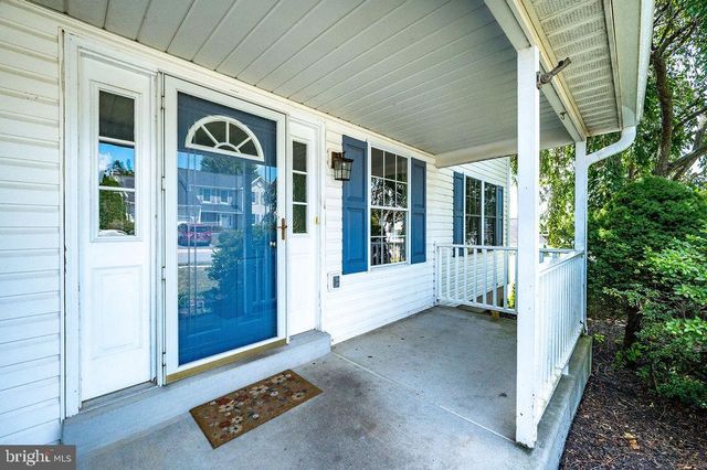 114 EAGLES LN, Reading, PA 19608