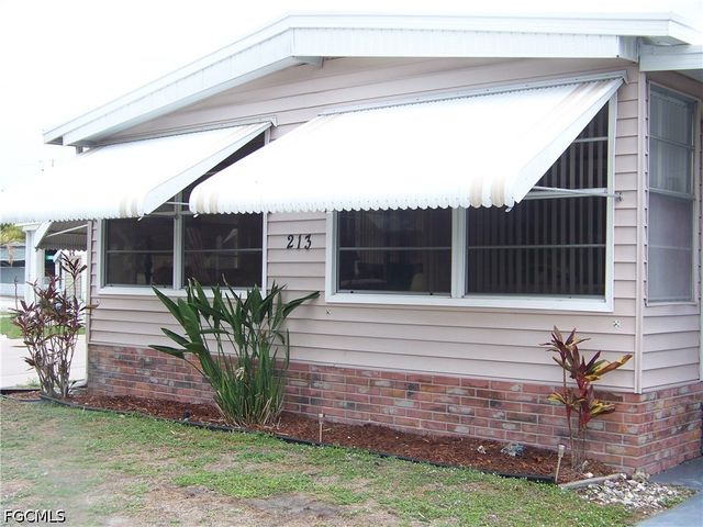 213 Brandywine LN, North Fort Myers, FL 33917