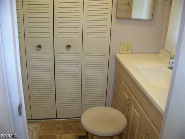 213 Brandywine LN, North Fort Myers, FL 33917