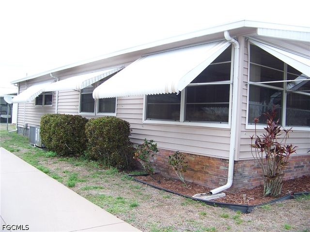 213 Brandywine LN, North Fort Myers, FL 33917