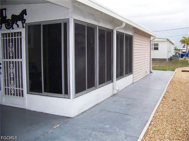 213 Brandywine LN, North Fort Myers, FL 33917