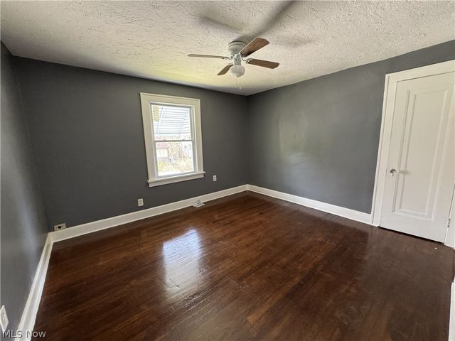 888 Medford Road, Cleveland Heights, OH 44121