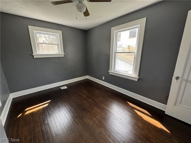 888 Medford Road, Cleveland Heights, OH 44121