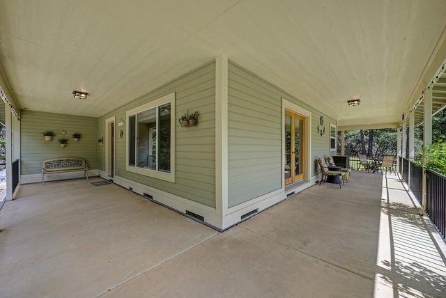 26750 Rockrose Ln, Colfax, CA 95713