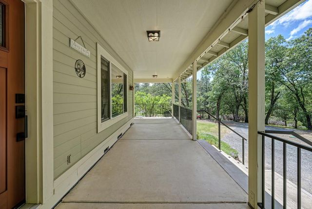 26750 Rockrose Ln, Colfax, CA 95713
