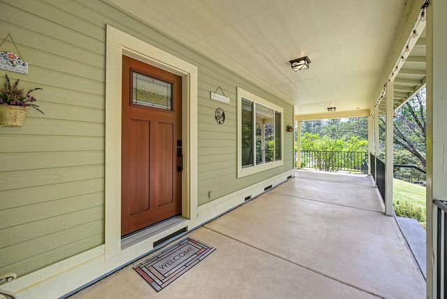 26750 Rockrose Ln, Colfax, CA 95713