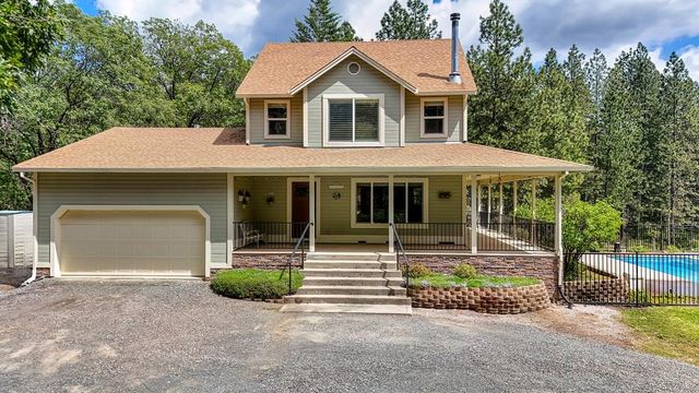26750 Rockrose Ln, Colfax, CA 95713