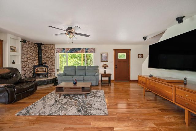 26750 Rockrose Ln, Colfax, CA 95713