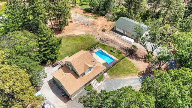 26750 Rockrose Ln, Colfax, CA 95713
