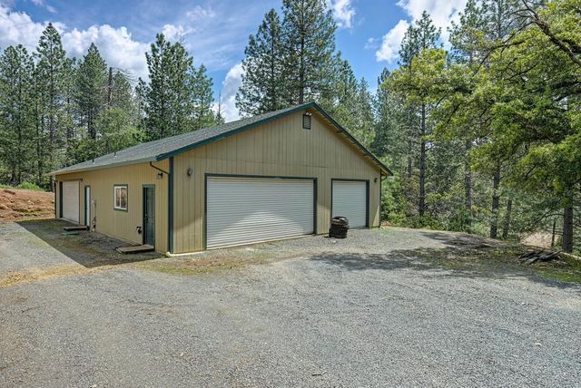 26750 Rockrose Ln, Colfax, CA 95713