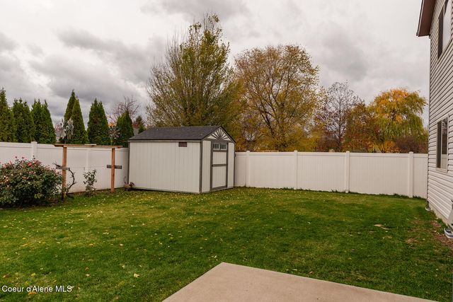 1324 E Yellowstone AVE, Post Falls, ID 83854