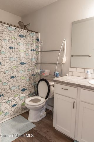 1324 E Yellowstone AVE, Post Falls, ID 83854