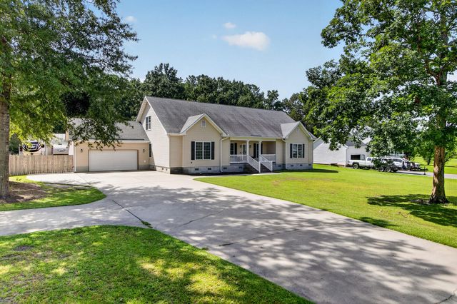 223 Michael Lane, Moncks Corner, SC 29461
