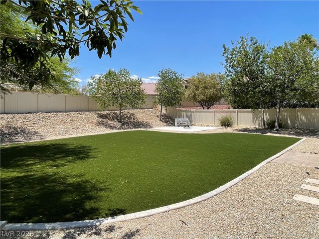5301 Appleside Street, North Las Vegas, NV 89031