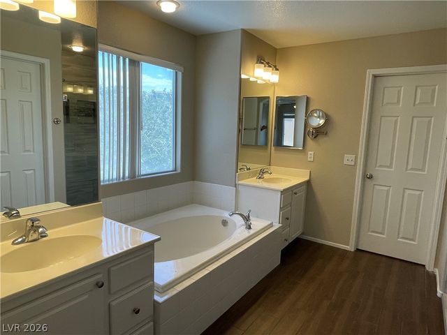 5301 Appleside Street, North Las Vegas, NV 89031