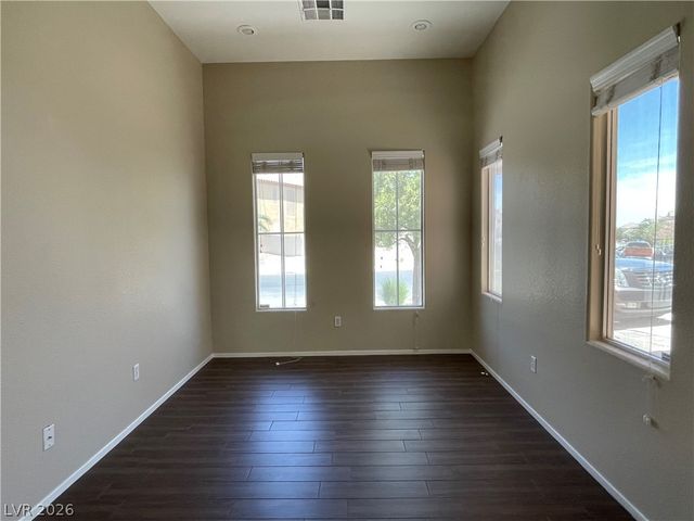 5301 Appleside Street, North Las Vegas, NV 89031