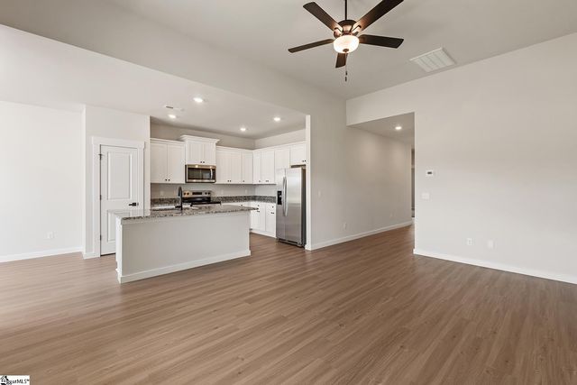 1336 Pitch Pine Place, Moore, SC 29369
