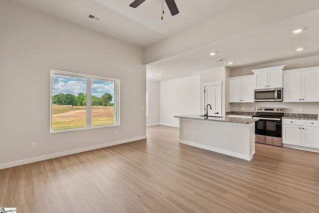 1336 Pitch Pine Place, Moore, SC 29369