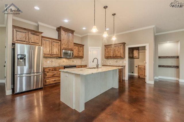 10 FREEDOM CIRCLE, Wichita Falls, TX 76306