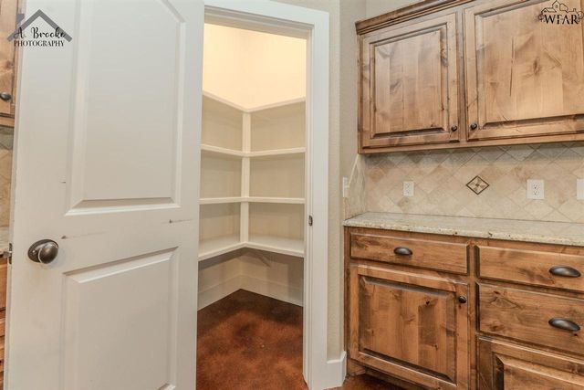 10 FREEDOM CIRCLE, Wichita Falls, TX 76306