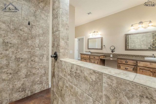 10 FREEDOM CIRCLE, Wichita Falls, TX 76306