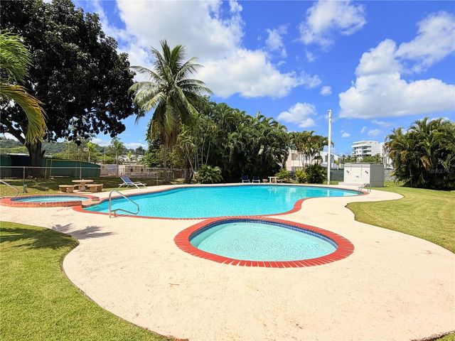 Chalets Del Parque APT 2-A1 1, Guaynabo, PR 00969