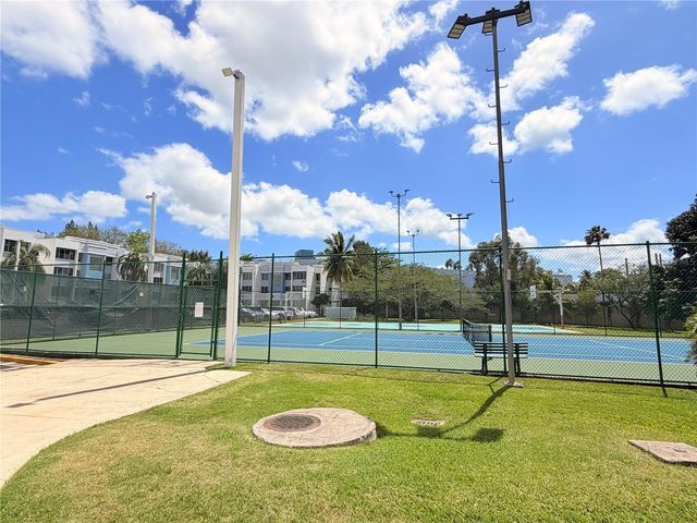 Chalets Del Parque APT 2-A1 1, Guaynabo, PR 00969