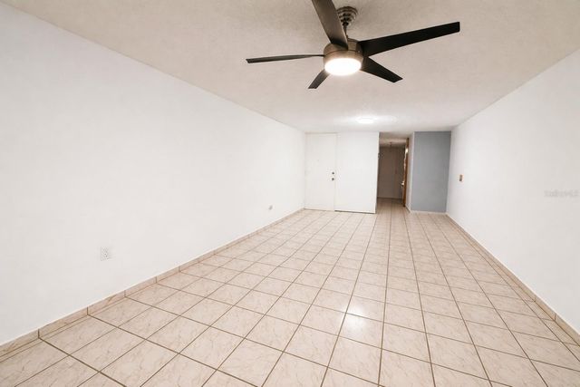 Chalets Del Parque APT 2-A1 1, Guaynabo, PR 00969