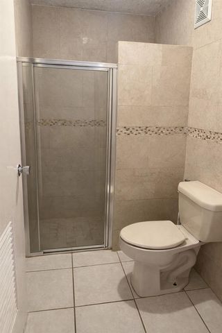 Chalets Del Parque APT 2-A1 1, Guaynabo, PR 00969