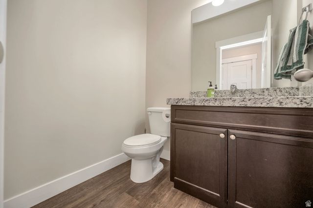 393 E CORRAL CREEK DR, Midvale, UT 84047