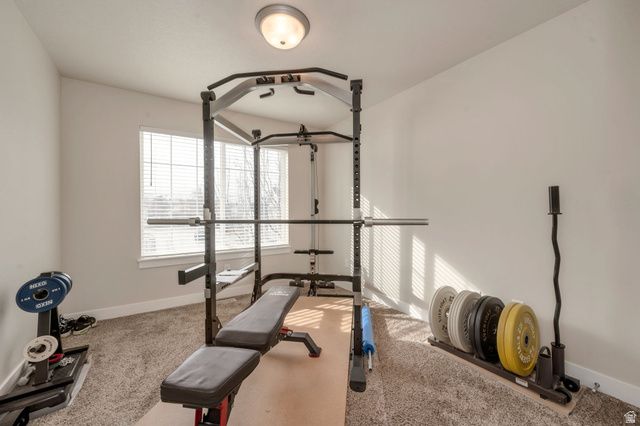 393 E CORRAL CREEK DR, Midvale, UT 84047