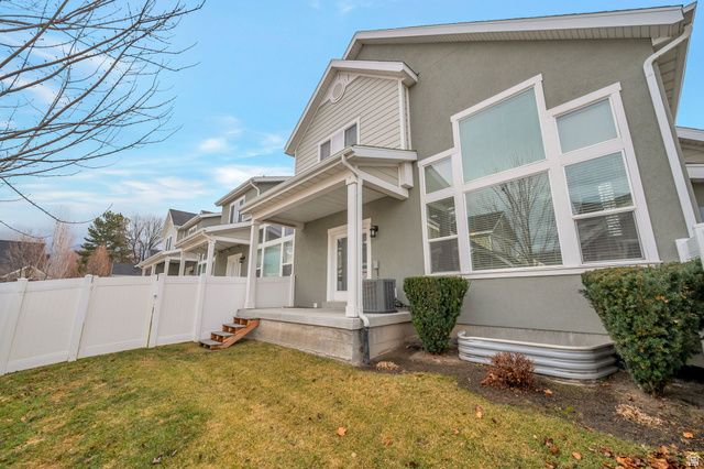 393 E CORRAL CREEK DR, Midvale, UT 84047