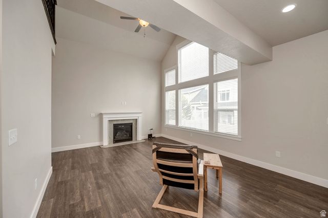 393 E CORRAL CREEK DR, Midvale, UT 84047