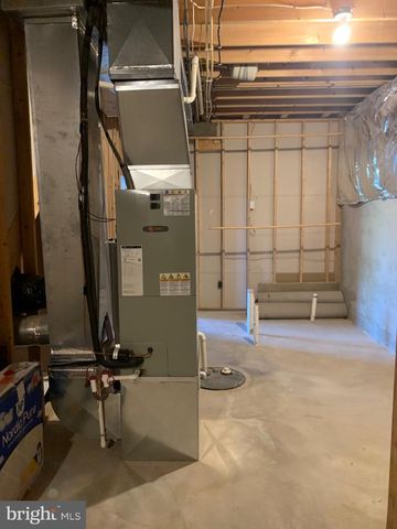 121 COLTON CT, Smithsburg, MD 21783