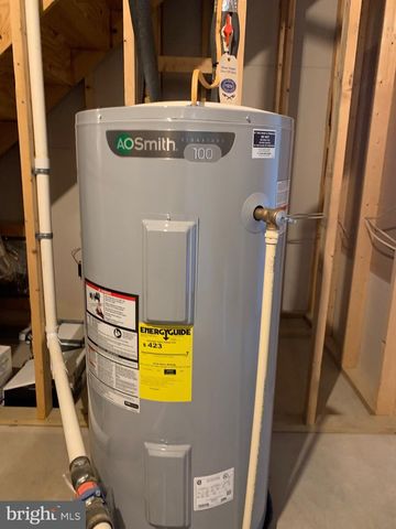 121 COLTON CT, Smithsburg, MD 21783