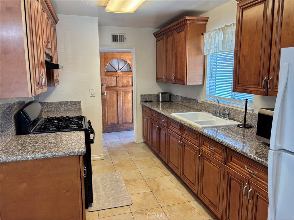 12624 Tanfield Drive, La Mirada, CA 90638 — photo 3