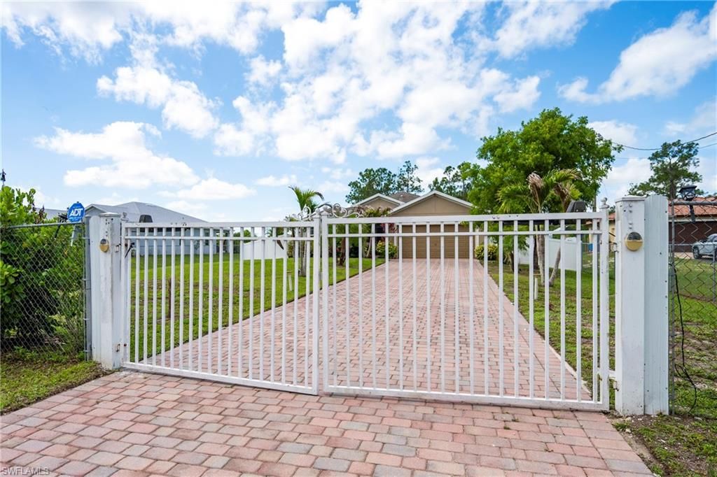 3582 45th AVE NE, NAPLES, FL 34120 — photo 3