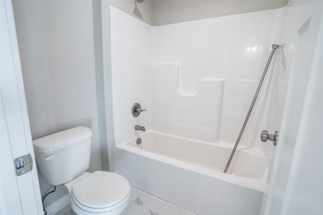 3997 NW 179th Court, Clive, IA 50263