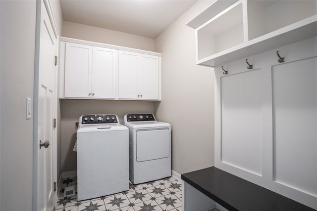 3997 NW 179th Court, Clive, IA 50263