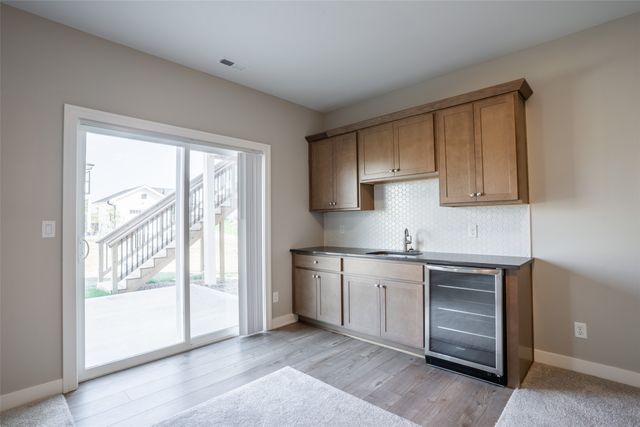 3997 NW 179th Court, Clive, IA 50263