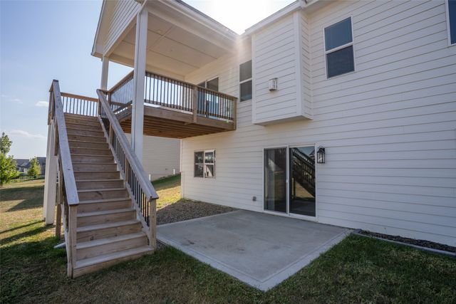 3997 NW 179th Court, Clive, IA 50263