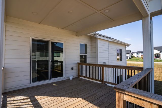 3997 NW 179th Court, Clive, IA 50263