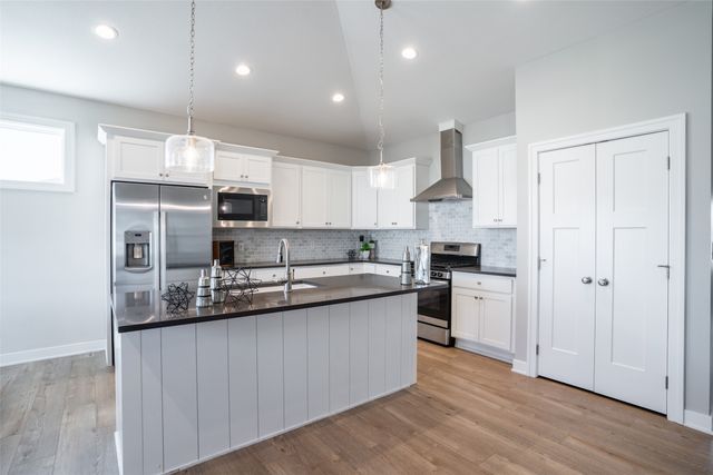 3997 NW 179th Court, Clive, IA 50263