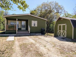 636 Old Sayers RD, Elgin, TX 78621