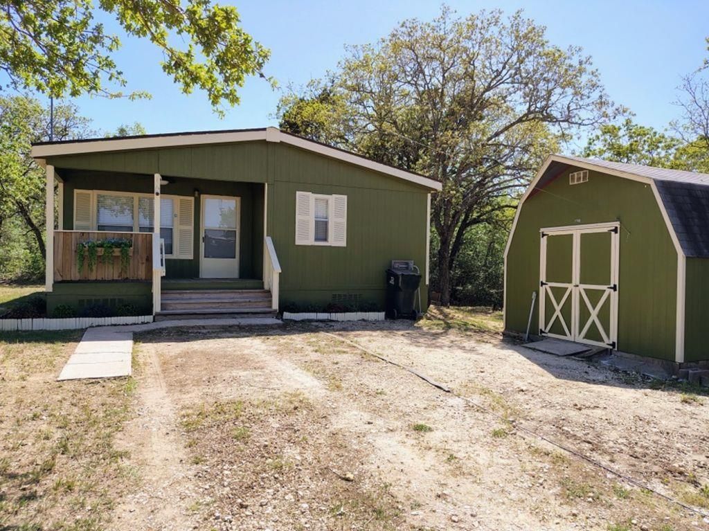 636 Old Sayers RD, Elgin, TX 78621