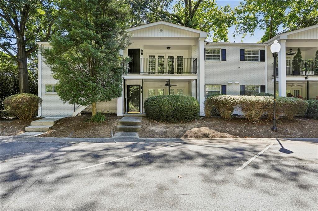 311 Peachtree Hills NE Avenue 13B, Atlanta, GA 30305