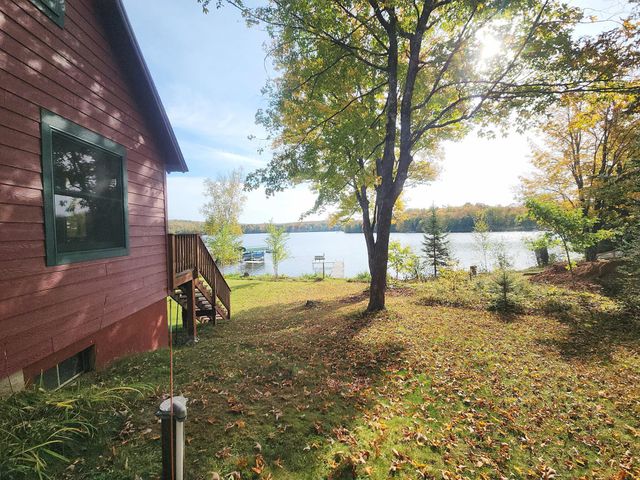 48250 Atkins Lake Road, Grand View, WI 54839
