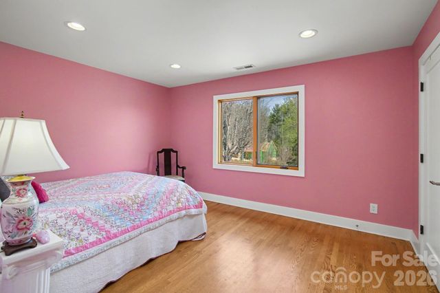8 Nottingham Drive, Candler, NC 28715